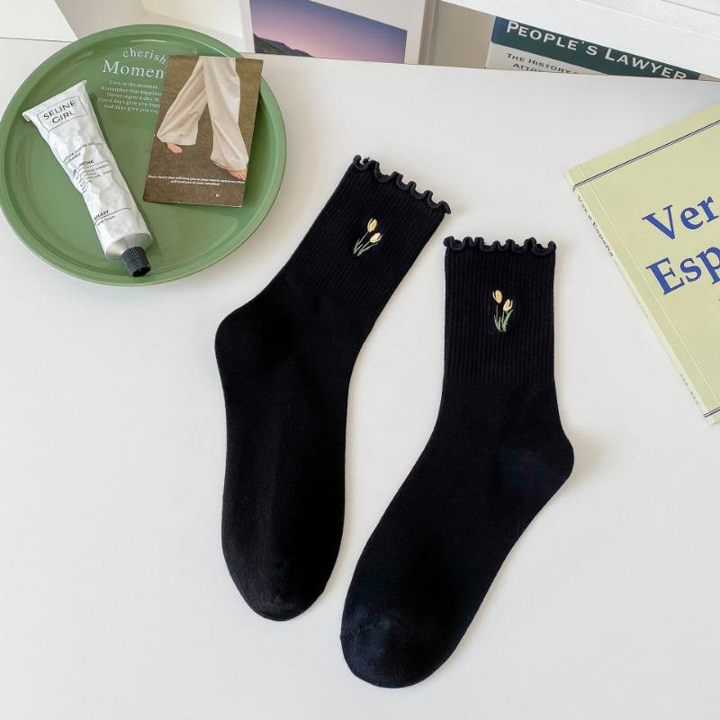 Spring and Autumn Socks, Women's Embroidered Tulip Mid-calf Socks, Sweat-absorbing Cream Black Fungus Edge Lace Long Calf Socks
