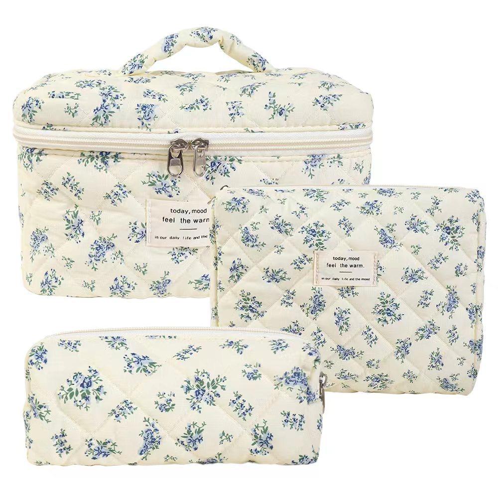 Hand-held makeup bag large capacity small floral storage bag portable quilted cotton fabric cute flowers travel bag