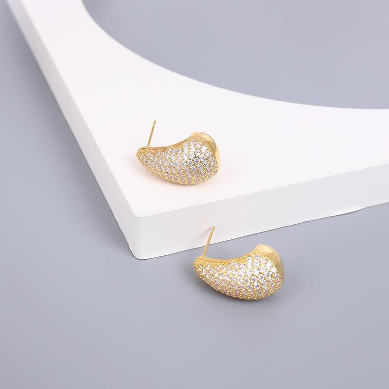 

Изысканные и модные, ультра блестящие, маленькие серьги в форме капель воды с микроинкрустацией цирконием, серьги S925 с индивидуальным и уникальным дизайном золотой