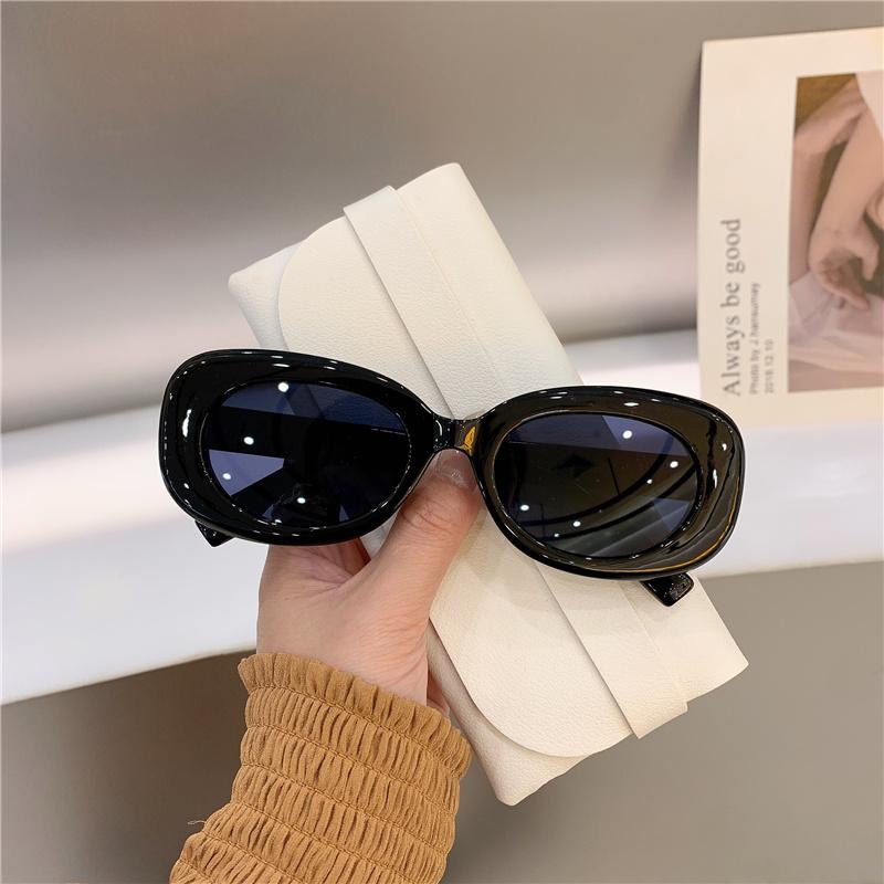 New Large Oval Frame Sunglasses UV400 Vintage Fashion for Men and Women Trendy Eyewear