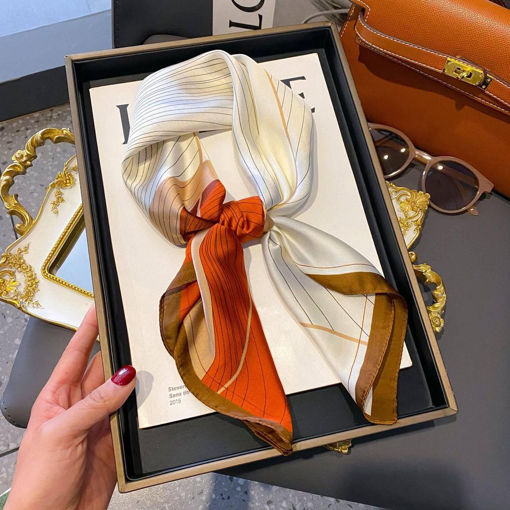 70 cm Beržų Miško Šilko Mišinio Šalikas: Moteriška pavasario/vasaros kvadratinė skarelė aliejinės tapybos stiliumi