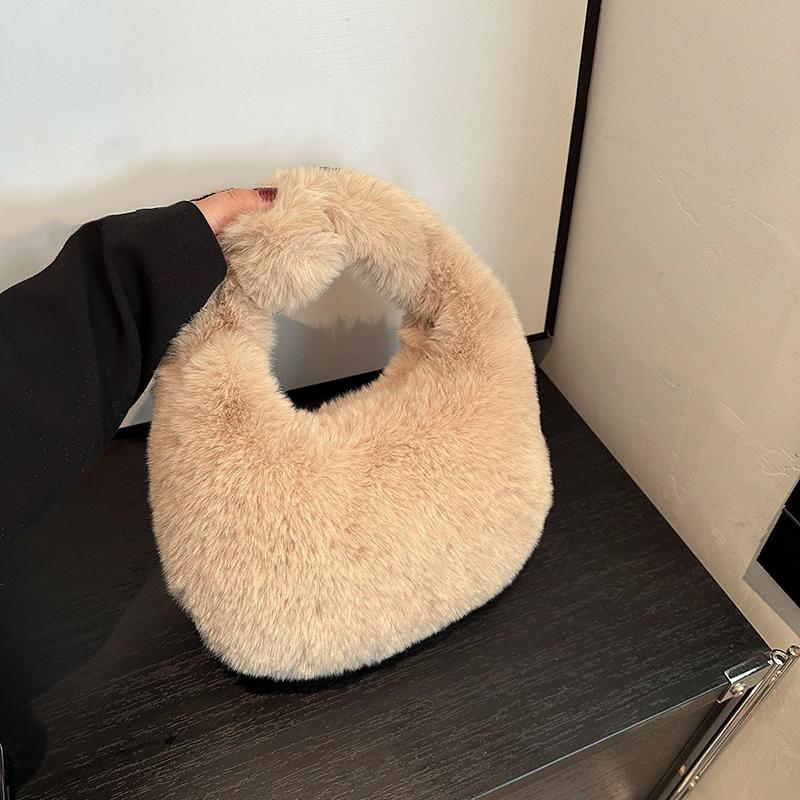 Fur Handbags Women's Small Half Moon Bag Warm Plush Wrist Bags Fashion Furry Short Handle Clutch Ladies Shoulder Bags