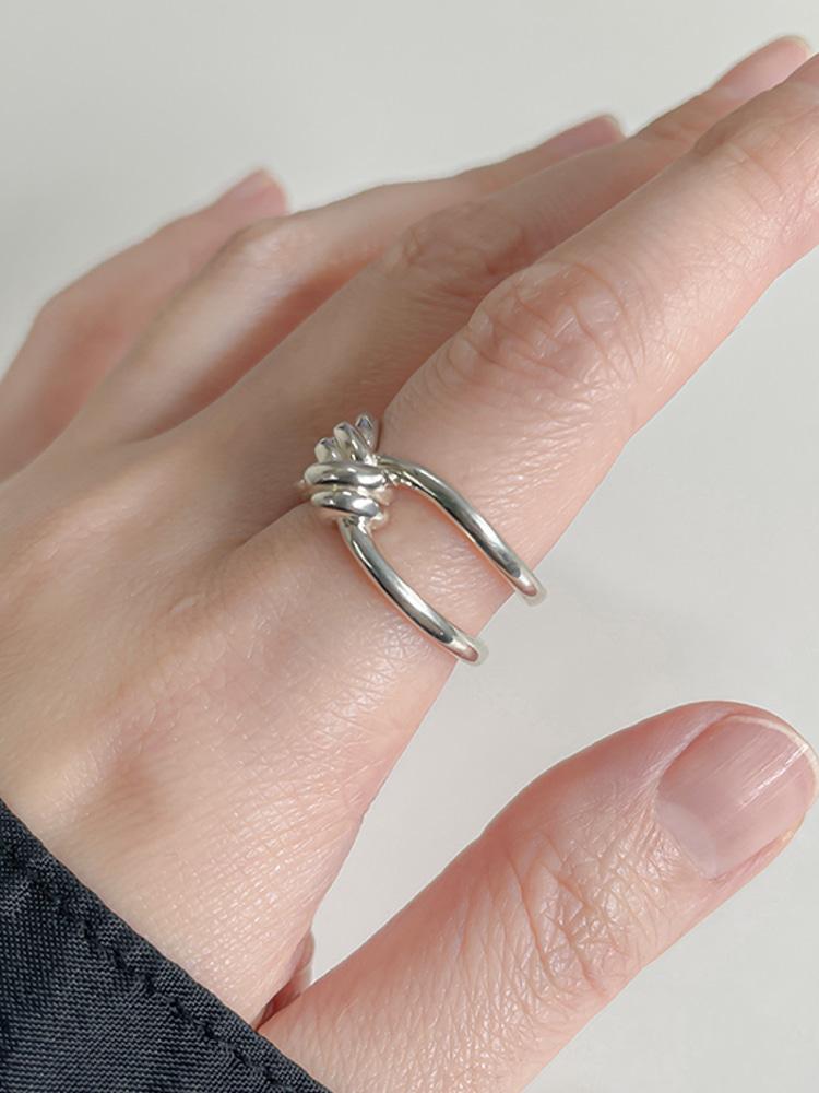 Sosoo 925 Silver Two Line Knot Ring