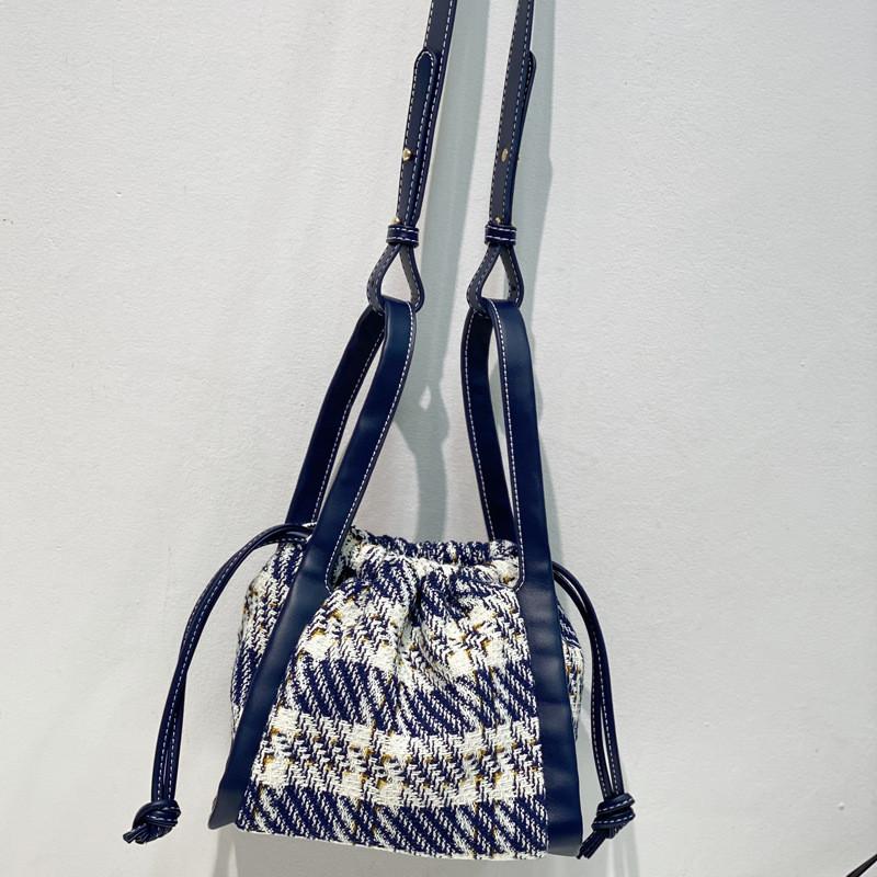Ielgy Niche Design Handbag High-End Blue Grid Bucket Bag