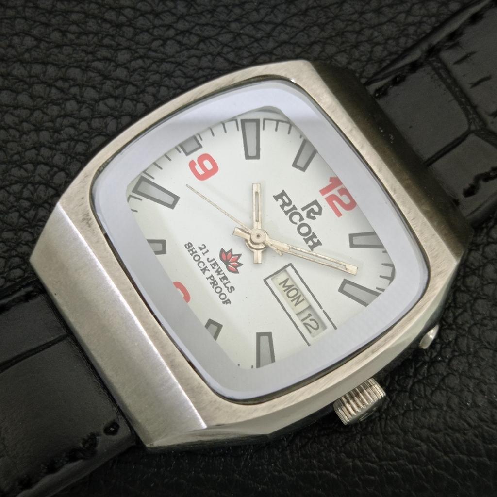 VINTAGE RICOH R31 AUTOMATIC JAPAN MENS WHITE COLOR DIAL WATCH A707913-1