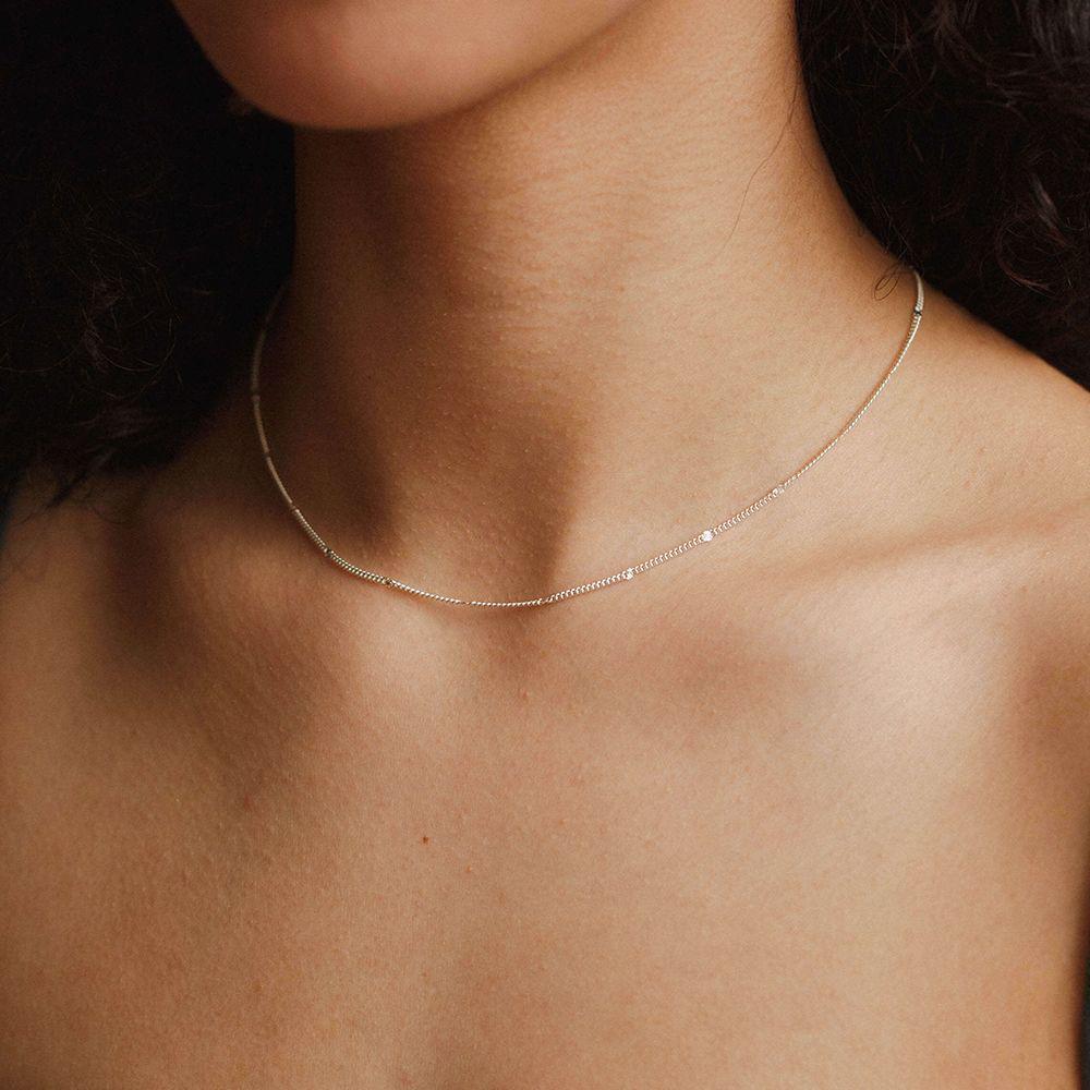 eManco Women's Titanium Steel Sunflower Necklace with 14K Gold-Plated Chain