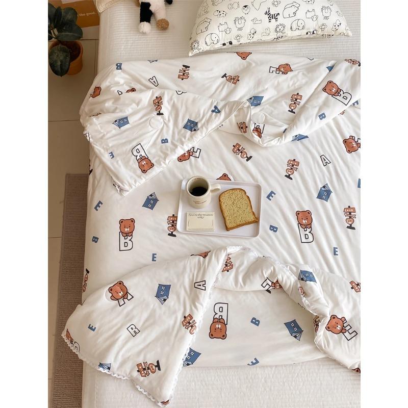 Skin-Friendly And Comfortable Cotton And Linen Embroidered Soybean Summer Quilt Cooling Quilt