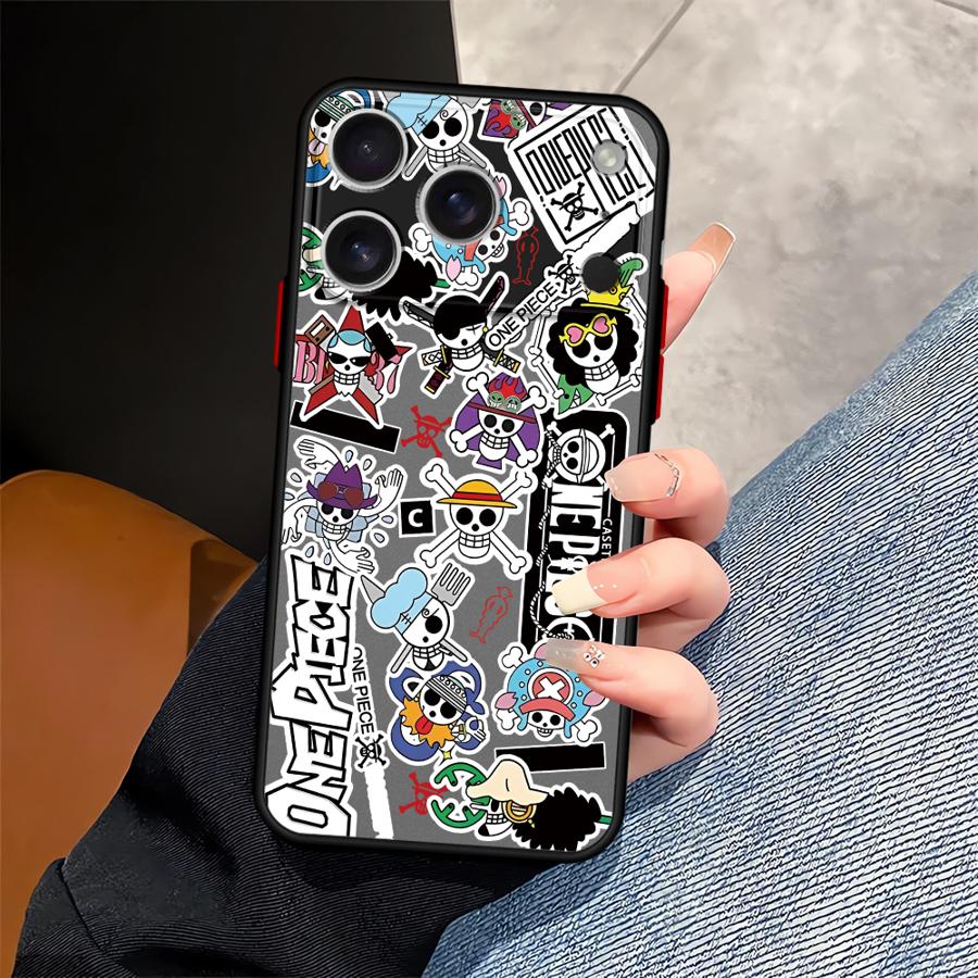 One Piece Logo Case for iPhone 17 Pro Max 12 14 13 Mini 16 Plus 15 Air 7 8 SE XS XR 11 Funda Back Phone Cover