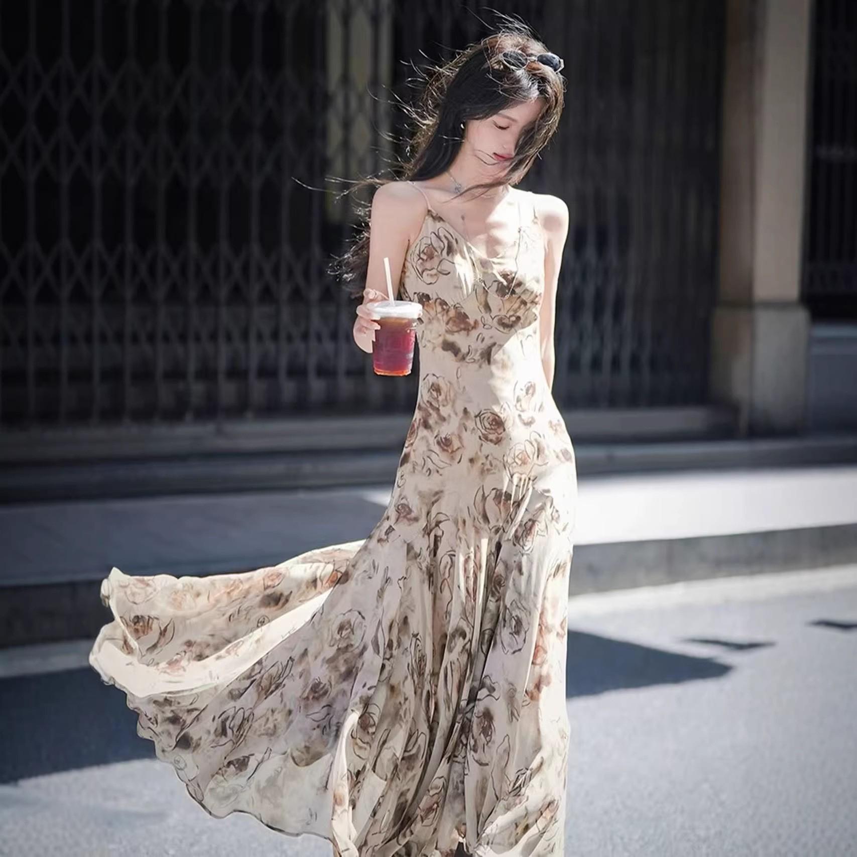 French Luxury Gradient Strappy Midi Dress for Women - Summer 2026 Waist-Cinched Sleeveless Style X-Large