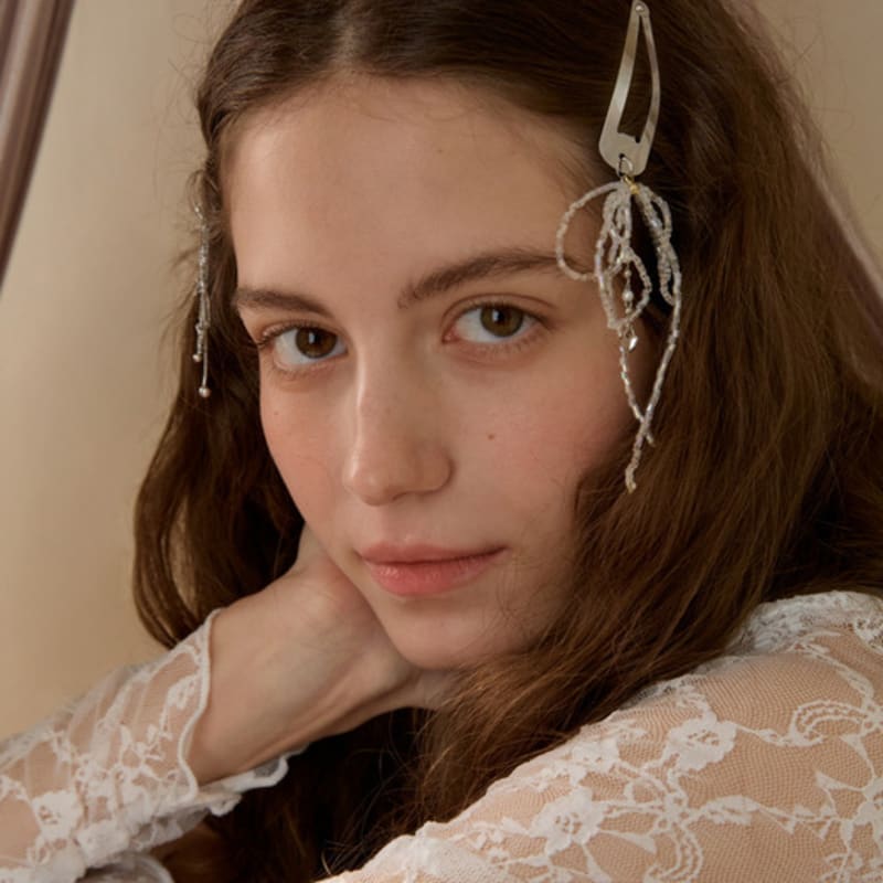 

SOCKS APPEAL beads ribbon hair pin set white free