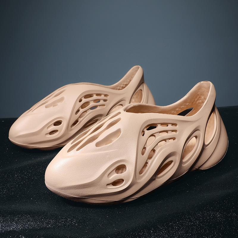 New Hole Shoes Men Wear Sandals Non-slip Creek Beach Slippers Men