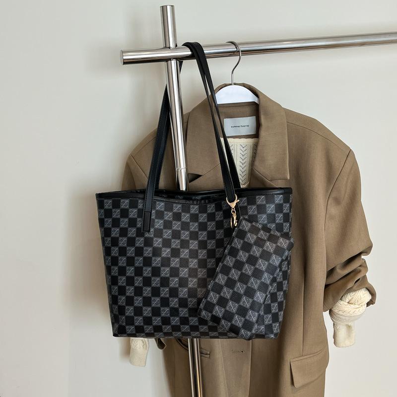 Printing Texture Small Hanging Bag Large Capacity Korean Version Of Casual Commuting Fashion Shoulder Handheld Tote Bag