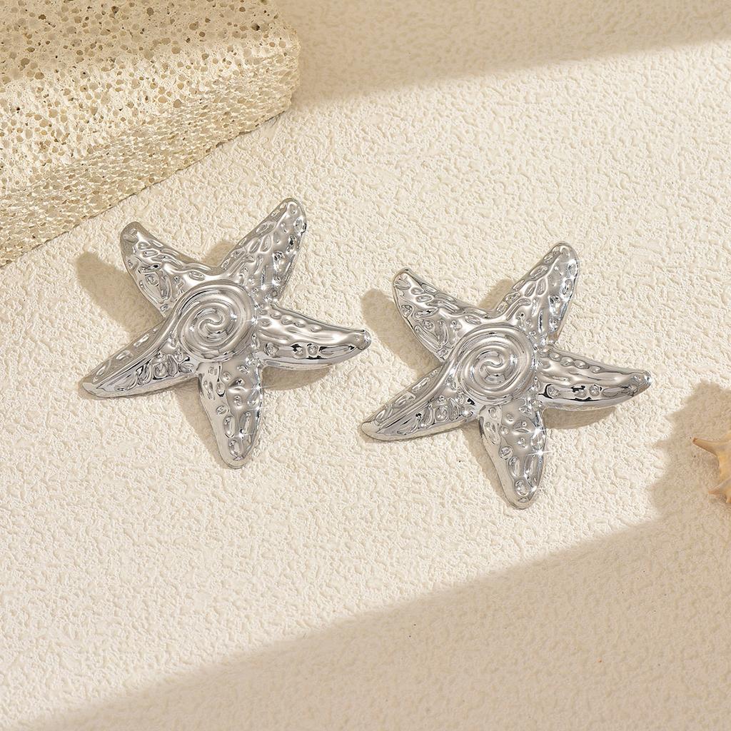 Seaside earrings summer ocean vacation wind alloy starfish earrings women's European and American niche exaggerated earrings