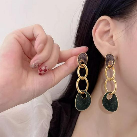 Elegant Retro Geometric Circle Stud Earrings for Women