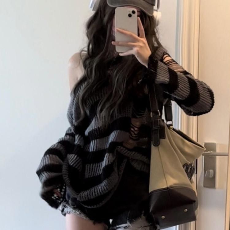 Gothic Streetwear Pruhovaný pletený svetr Dámské Harajuku Punk Hollow Out Jumper Hole Volné Topy pro všechny zápasy Grunge E-girl