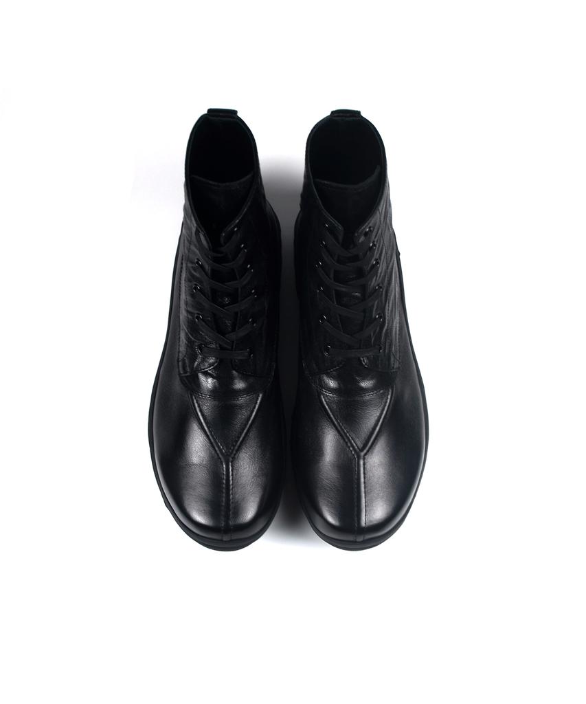 Yowe Umon, Black