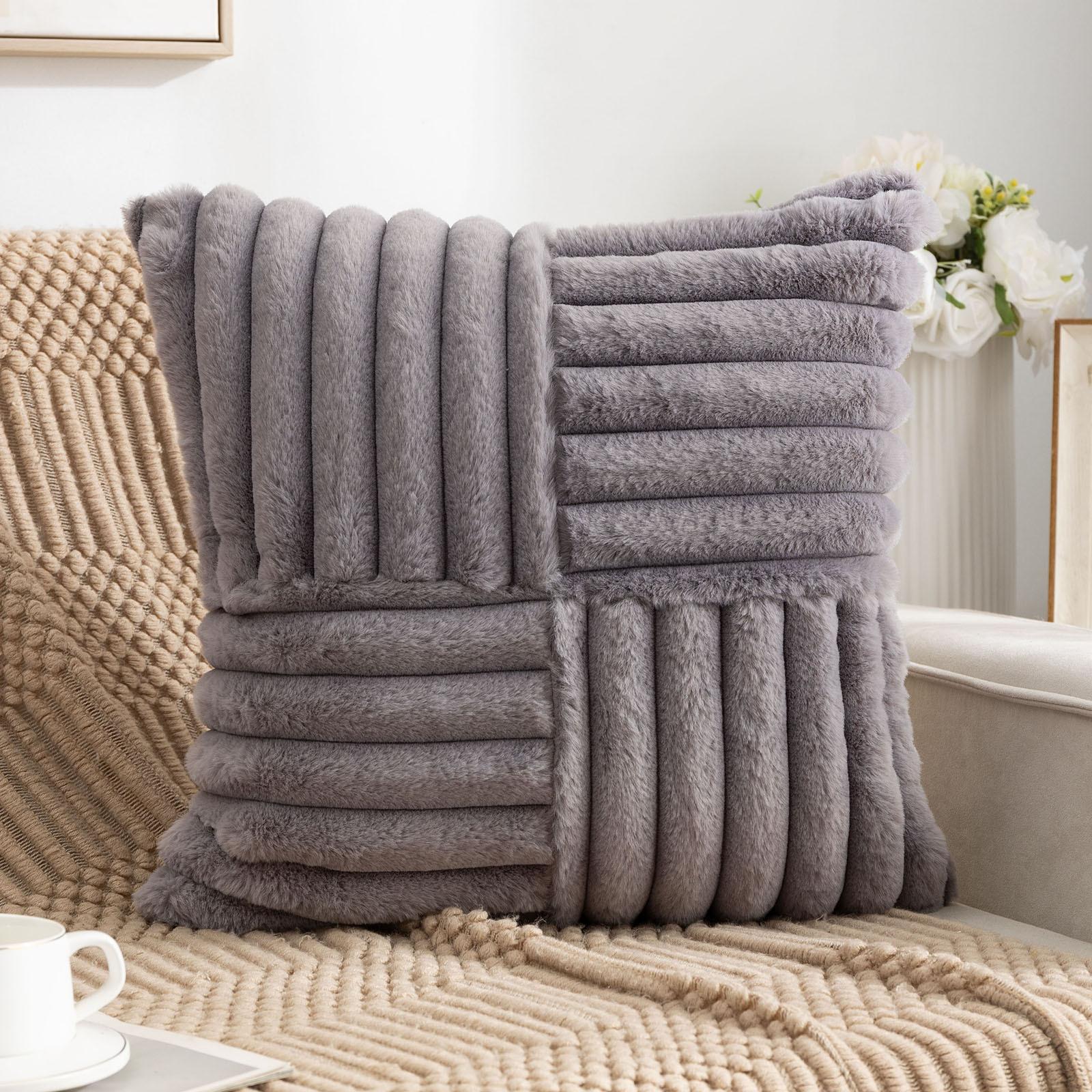 

Наволочка Пуш Однотонная Кроличий Мех Современная Простая Без Наполнителя Подушка для Спальни Подушка для Дома Гостиная Диванная Подушка 45 * 45Cm (without core)