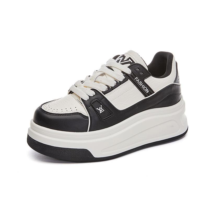 Suction film sole white shoes women's spring new thick sole heightening casual single shoes women's versatile sports shoes board shoes women