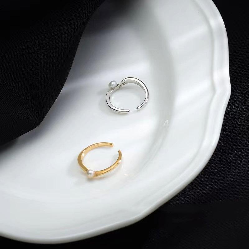 Ear Clip for Women Without Piercings, High-end Pearl Ear Bone Clip for New Trendy Korean Version of Earrings
