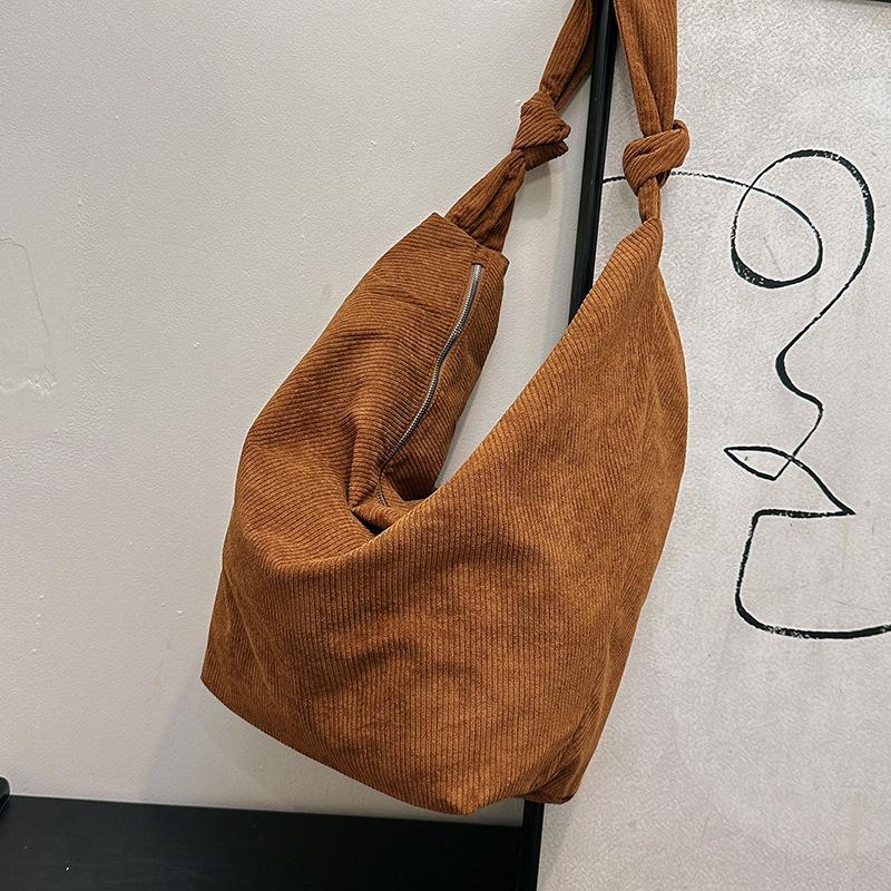 

Женская сумка вельветовая новая сумка на плечо простая большая вместимость сумка-ведро сумка сумка коричневый