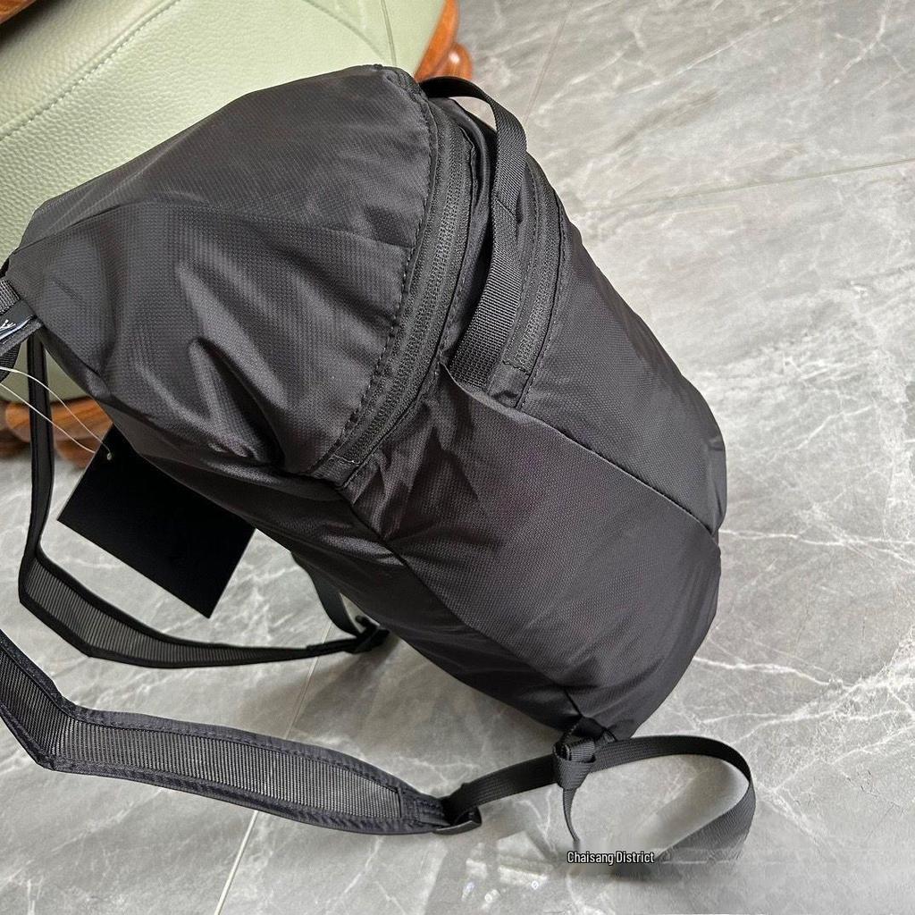 Nepremokavý ľahký turistický batoh - Unisex, Veľká kapacita, Jednofarebný pre vonkajšie aktivity a bežné cestovanie