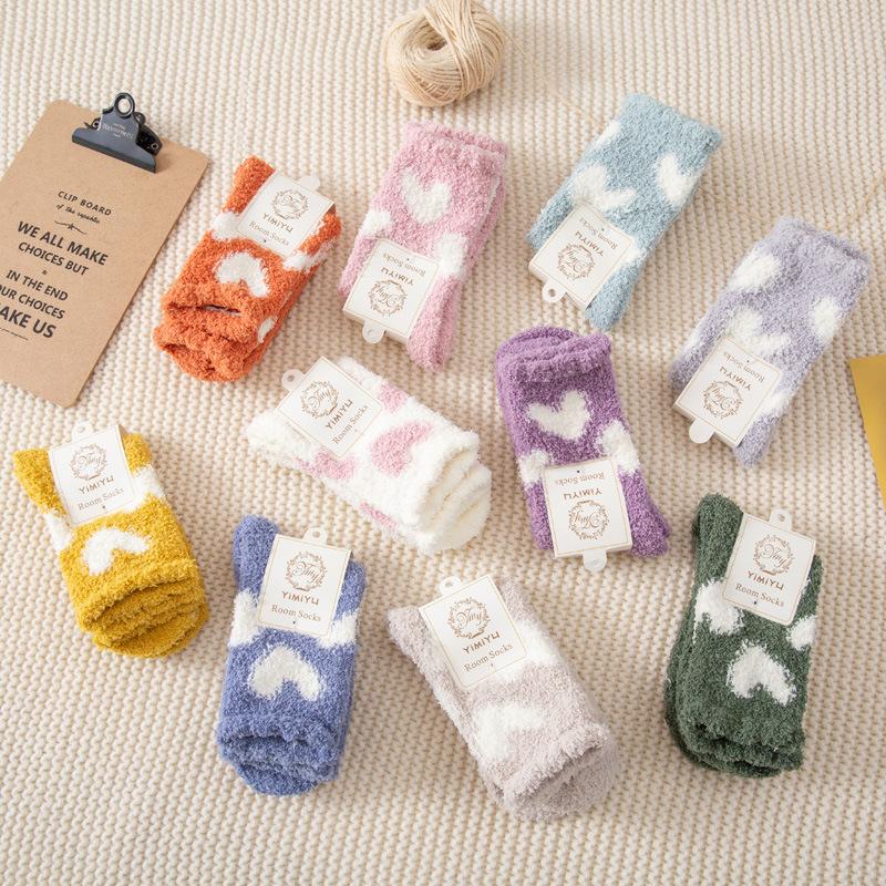 5/10 Pairs Casual Autumn Winter Thickened Socks for Women with Coral Fleece No Shedding Home Warmth Mid Calf Length Simple Heart Shaped Sleep Socks