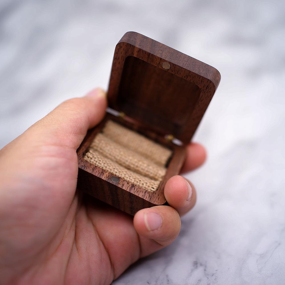 Luxury Jewelry Gift Packaging Box Wedding Ring Case Organizer Customized Logo Natural Walnut Earring Wooden Rings Box