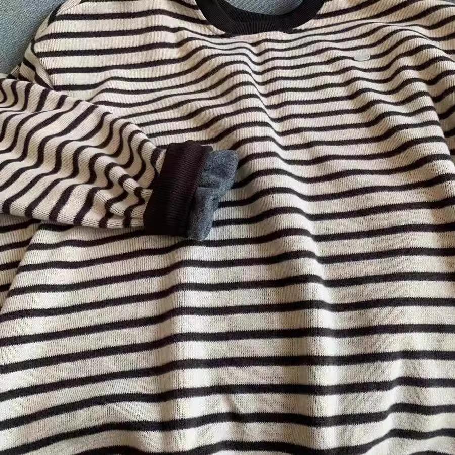 Neat Fit Loose Oversized Retro Brown Striped Round Neck Sweatshirt for Women