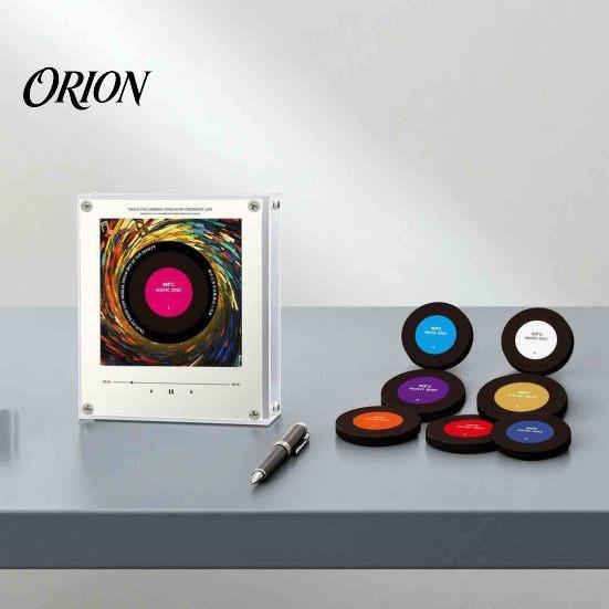 NFC Induction Music Player Magnetic Refrigerator Player, Enabled Vinyl Record Fridge Magnet, Acrylic Box with LED Light, Decoration for Home
