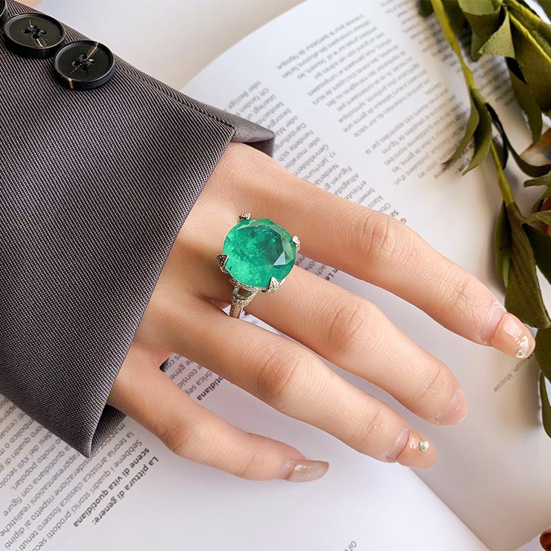 Jewelry Copper Bottom Gold-Plated Simulation Corundum Round Black Gold Retro Ring Female 16Mm