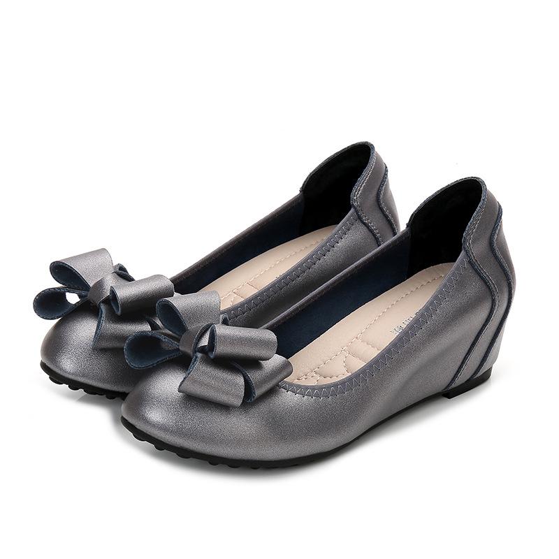 Korean Style Black Leather Wedge Shoes: Spring 2026 Hidden Height Flats for Women 31