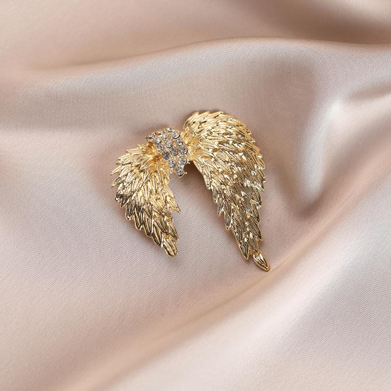 Vintage Women Men Feather Crystal Brooch Retro Pin Casual Party Accessories New Gifts Friends Decoration