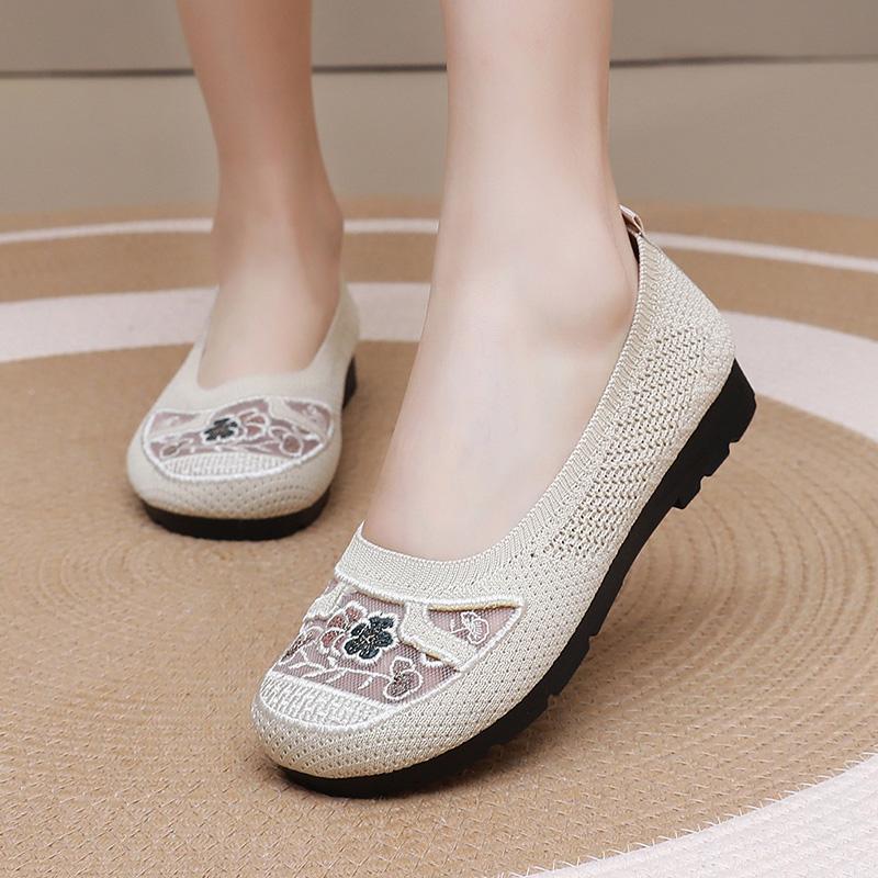 Fashion 2025 summer women's breathable mesh casual shoes hollow-out lightweight slip-on comfortable casual shoes