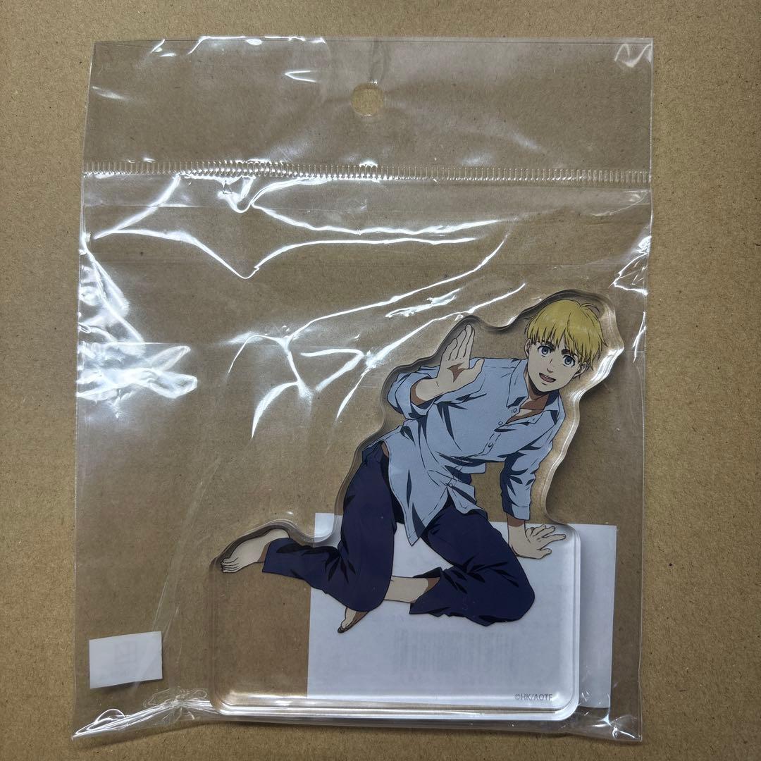 Used Armin Arlert Acrylic Stand