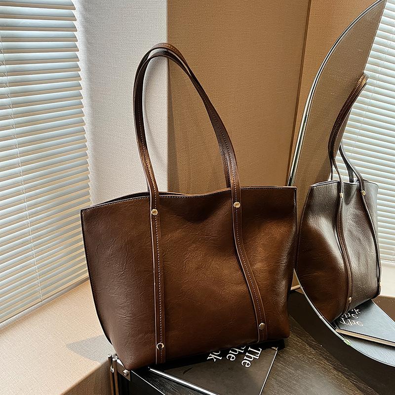 Fashion Underarm Bag Women's 2025 Spring and Summer New Large-capacity Shoulder Bag Retro Commuter Tote Bag