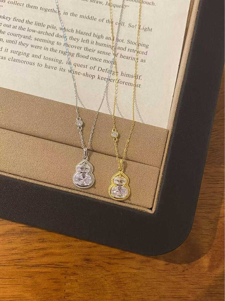 S925 Sterling Silver Chinese Style Zircon Gourd Necklace: Retro Luxury Design Clavicle Chain for Women.