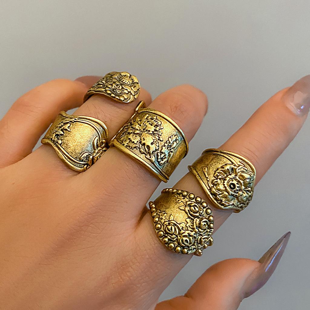 Ingemark 8Pcs Vintage Silver Color Adjustable Open Rings for Women Goth Carved Flower Metal Rings Engagement Wed Jewelry Gift