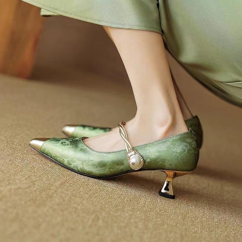 Fashion Solid Med Heel Sandals for Women New Hot Sale Summer One-line Buckle Ladies Shoes Baotou Thin Heels Women's Sandals