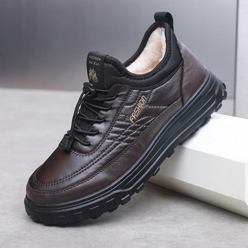 Men's Winter Waterproof Cotton Shoes with Fleece Lining - Thickened, Comfortable, Warm Snow Boots for Middle-Aged and Elderly.