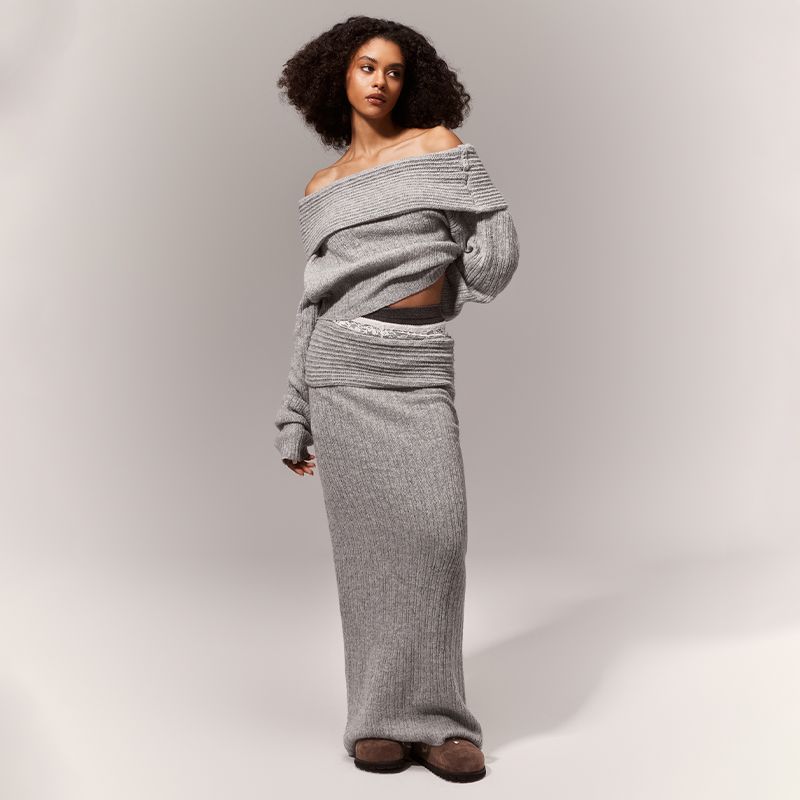 

Decodediva [Академия Игл Майяр] 2025 Свитер с серыми длинными рукавами и воротником с открытыми плечами, костюм с юбкой-футляром Suit 160/80A