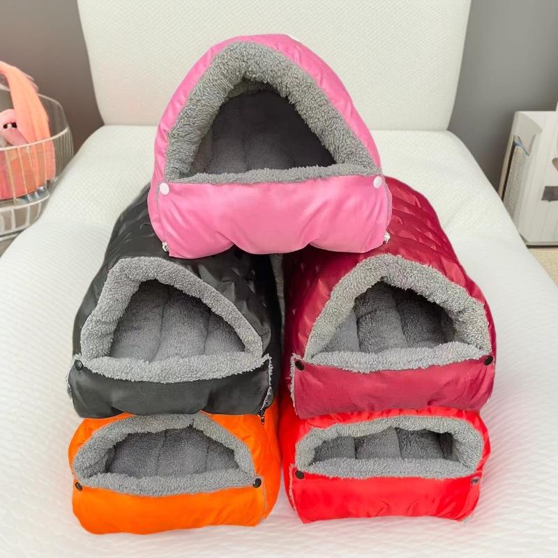 Cat & Small Dog Winter Warm Semi-Closed Nest - Spacious All-Season Sleeping Bag