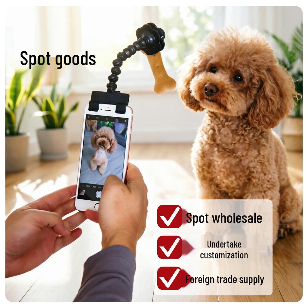 

Pet Selfie Stick: Cat & Dog Camera Clip for Perfect Photos чорний