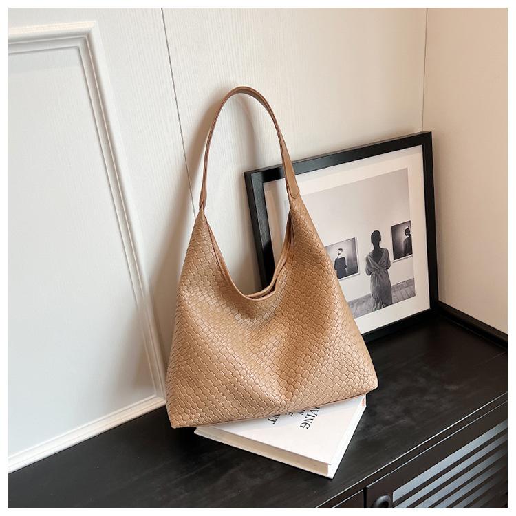 

Популярная простая нишевая сумка-тоут с плетеным узором, для ношения на плече или под мышкой, большой вместимости, для поездок на работу хаки