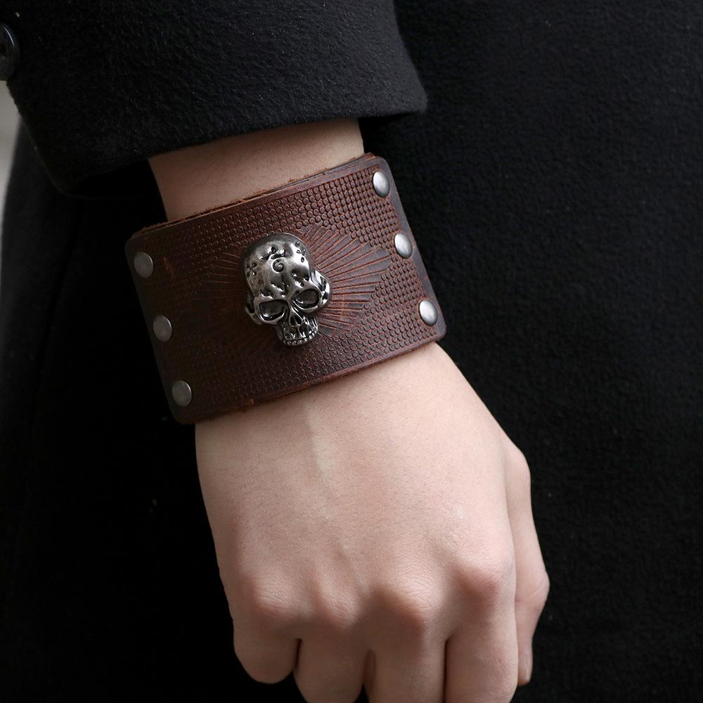 2024 Men's Cowhide Skull Bracelet: European & American Style, Wide Leather Design