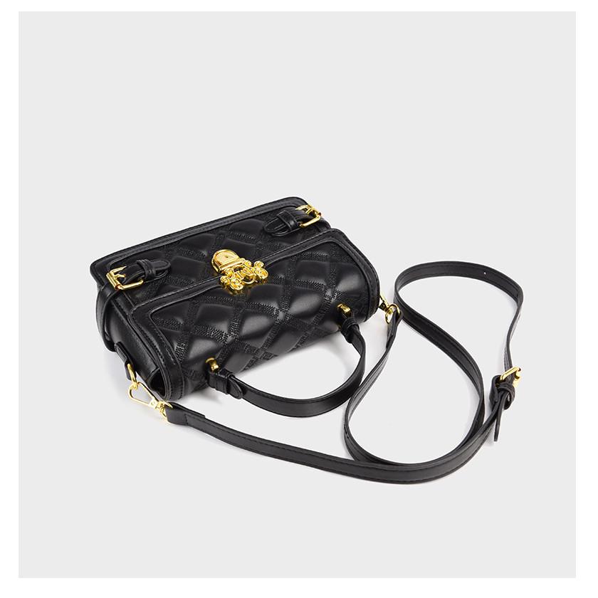 IELGY Niche Fashion Diamond Chain Bag Texture Portable Small Square Bag