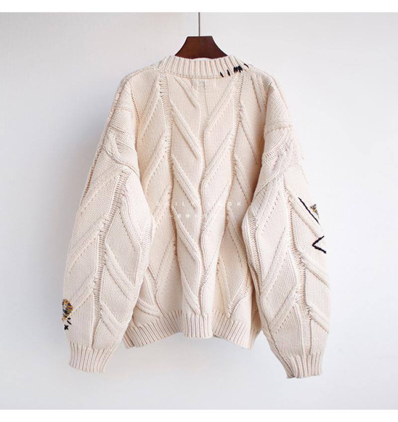 Trendy Women's Embroidered Letter Design Cardigan Sweater - Autumn/Winter 2025 Collection
