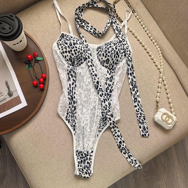 Элегантный боди-комбинезон с кружевом и бархатом - Женский зимний модный стройнящий комбинезон S белый