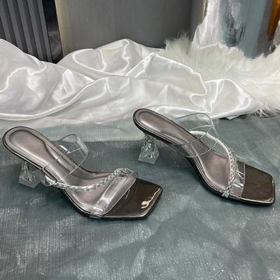 Neue Sommer Sexy Mode Zehenfrei Damen Sandalen Wasser Diamant Glänzend Quadratisch Kopf Bankett Damen High Heels Design