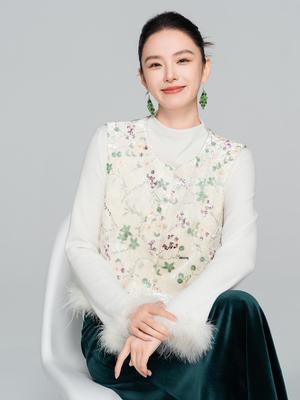 2025 Early Autumn Women's Velvet Patchwork Layered Gilet In New Chinese National Style