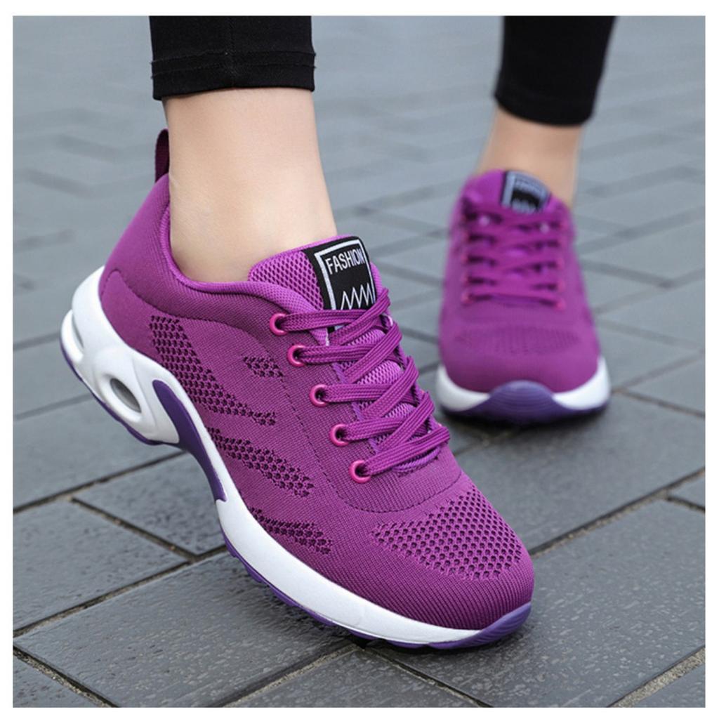 Damenschuhe mit weichen Sohlen, die die Füße nicht ermüden. Sommerliche Freizeitschuhe mit dicker Sohle, Übergröße, luftgepolsterte Sportschuhe